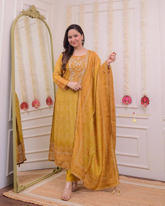 BRAND SHOWROOM PIECE – EXCLUSIVE PURE DIAMOND SILK SUIT SET
