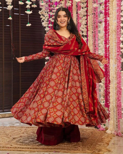 Exquisite 3-Piece Floral Suit Set – A Celebration of Elegance &amp; Grace
