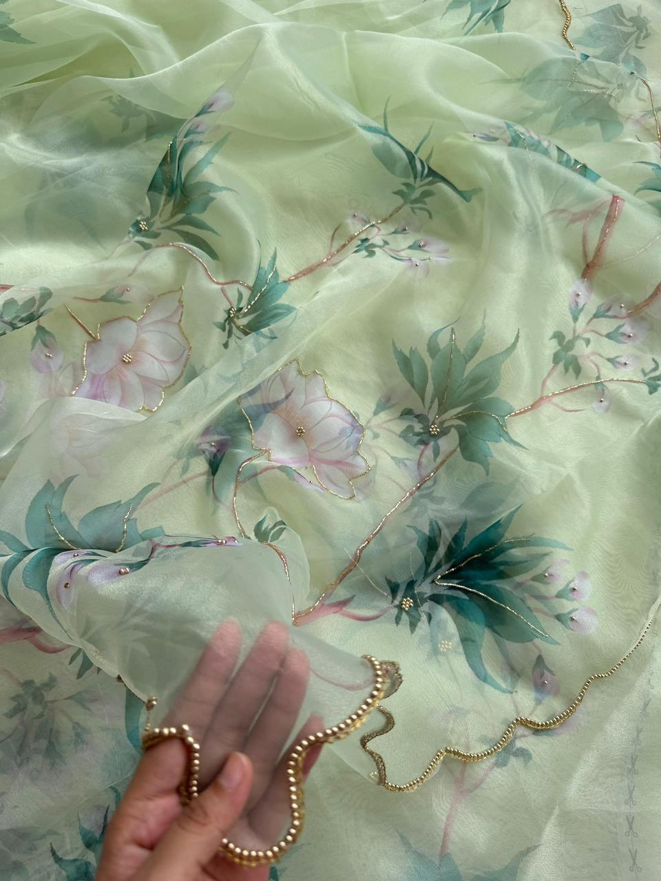 EXCLUSIVE LAUNCH – LUXURIOUS HANDWORK ORGANZA SAREE