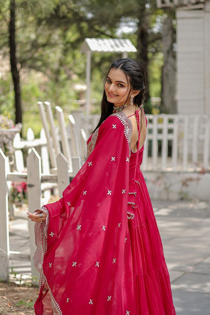 DESIRABLE WOMEN'S DESIGNER GOWN