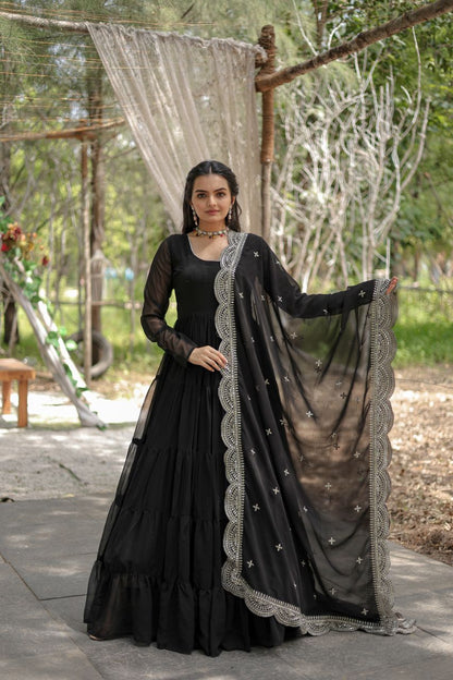 DESIRABLE WOMEN'S DESIGNER GOWN