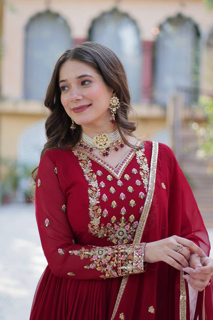 EXQUISITE FAUX BLOOMING GEORGETTE GOWN WITH DESIGNER DUPATTA