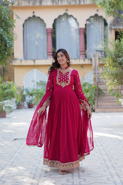 EXQUISITE FAUX BLOOMING GEORGETTE GOWN WITH DESIGNER DUPATTA