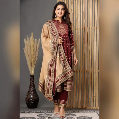 PRESENTING NEW ELEGANT RAYON KURTI PANT DUPATTA SET