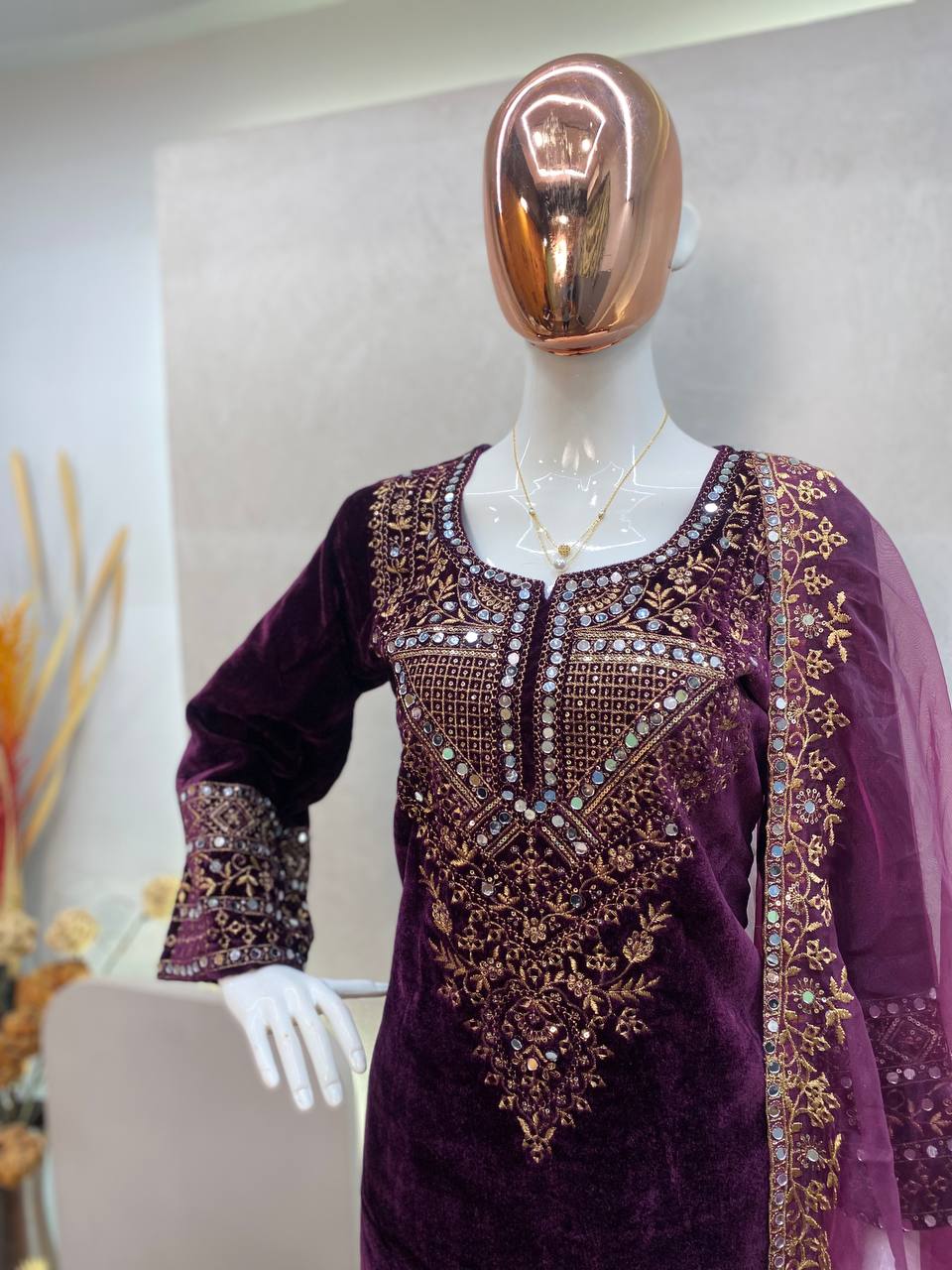ADORABLE HEAVY VELVET SEQUENCE EMBROIDERY SUIT SET
