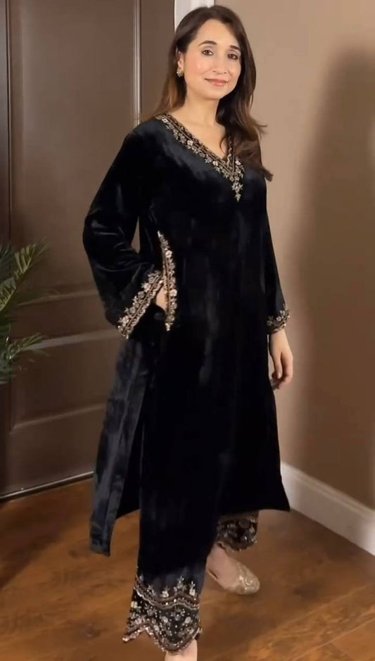 PREMIUM VISCOS VELVET SUIT SET WITH SEQUINS & SIDE POCKETS – LUXURIOUS DESIGNER WEAR