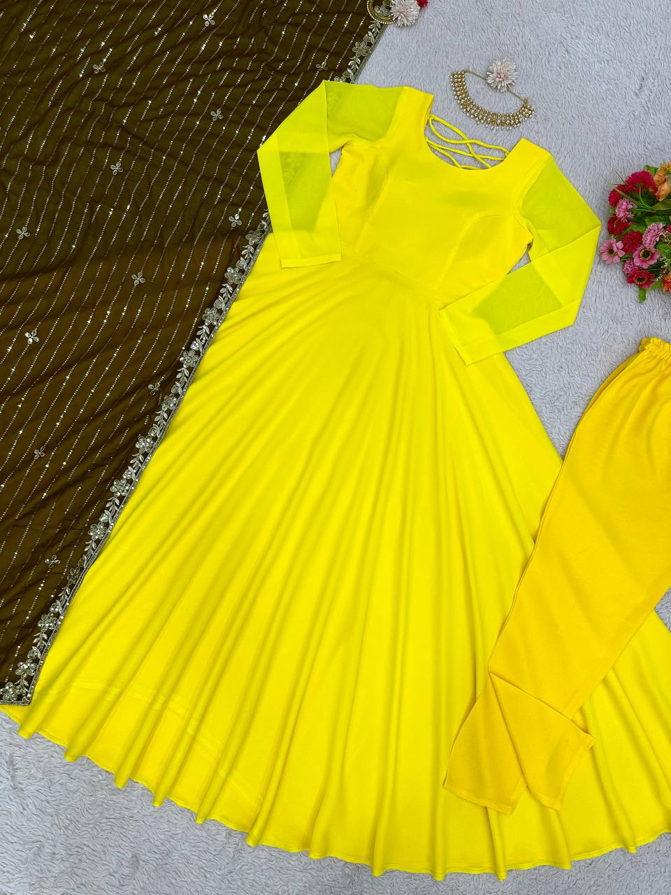 GRACEFUL FLAIR ANARKALI SET
