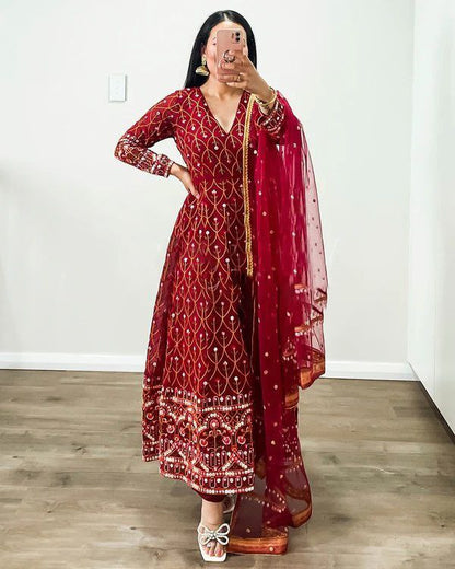 ELEGANT FOAX GEORGETTE TOP & MICRO PANT SET WITH SOFT NET DUPATTA