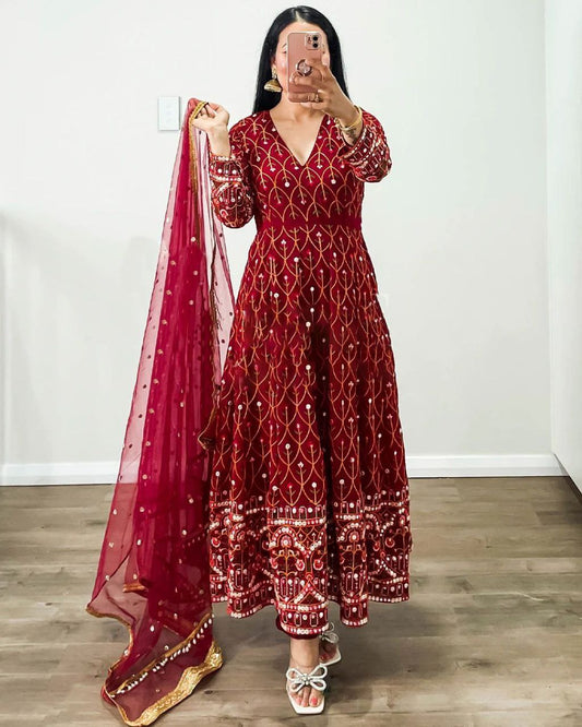 ELEGANT FOAX GEORGETTE TOP & MICRO PANT SET WITH SOFT NET DUPATTA