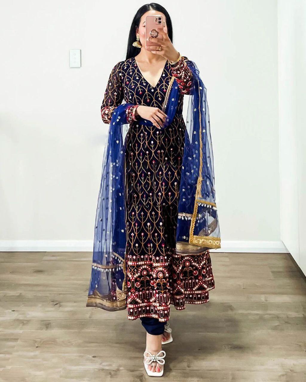 ELEGANT FOAX GEORGETTE TOP & MICRO PANT SET WITH SOFT NET DUPATTA