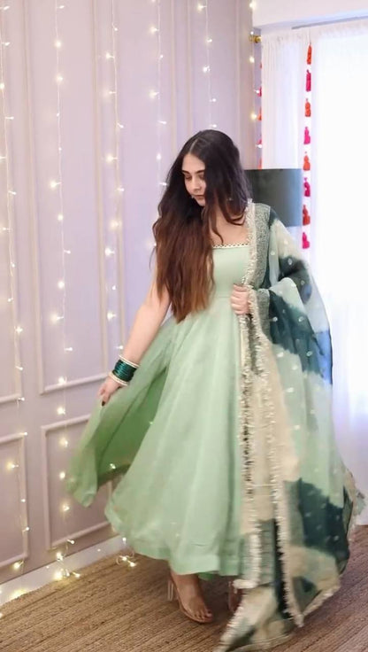 ELEGANT DESIGNER GOWN IN HEAVY STAR GEORGETTE WITH DIGITAL PRINT DUPATTA