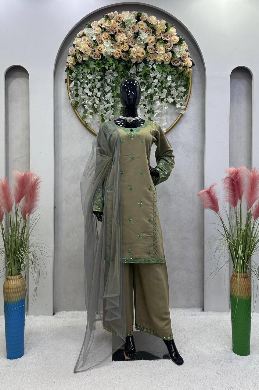 ELEGANT DESIGNER MUSLIN COTTON SUIT WITH THREAD & SEQUENCE WORK – PAIRED WITH ORGANZA SILK DUPATTA