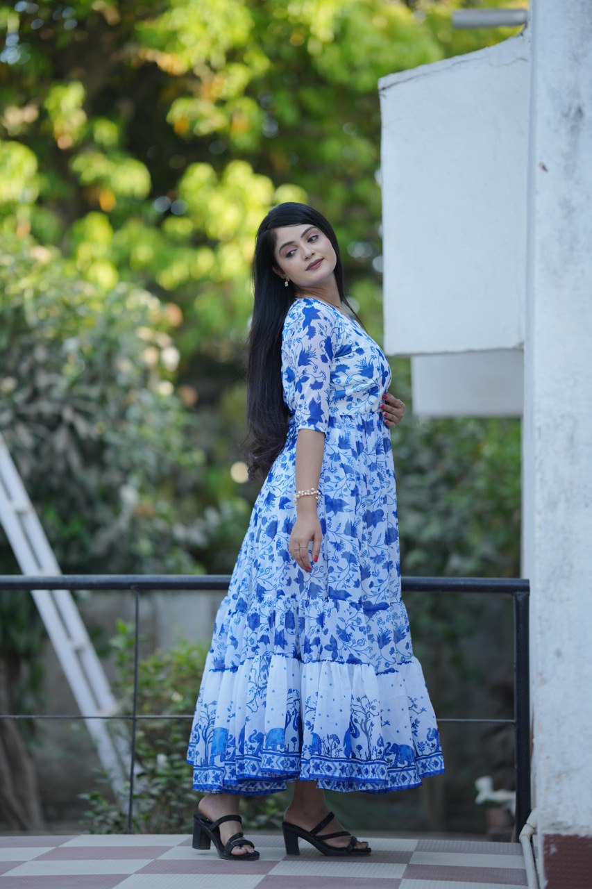STAY COOL & TRENDY THIS SUMMER WITH OUR PRINTED KURTIS