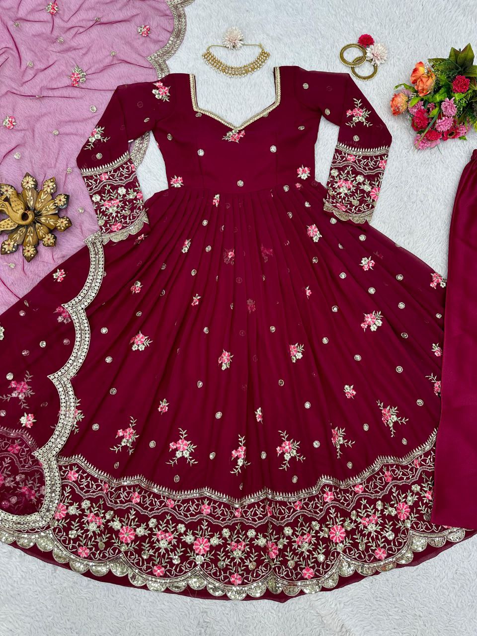 ELEGANT DESIGNER FAUX GEORGETTE SUIT – A PERFECT BLEND OF GRACE & STYLE