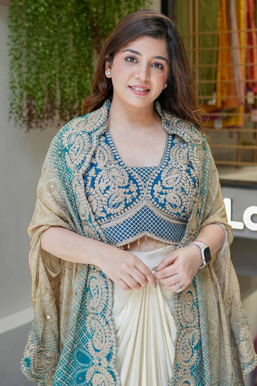 EXCLUSIVE THREE-PIECE WESTERN FUSION OUTFIT FOR A DESIGNER STATEMENT LOOK