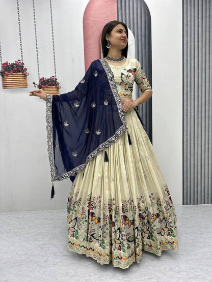 GRAND WEDDING WEAR LEHENGA CHOLI SET WITH CANCAN & EXQUISITE SEQUENCE WORK